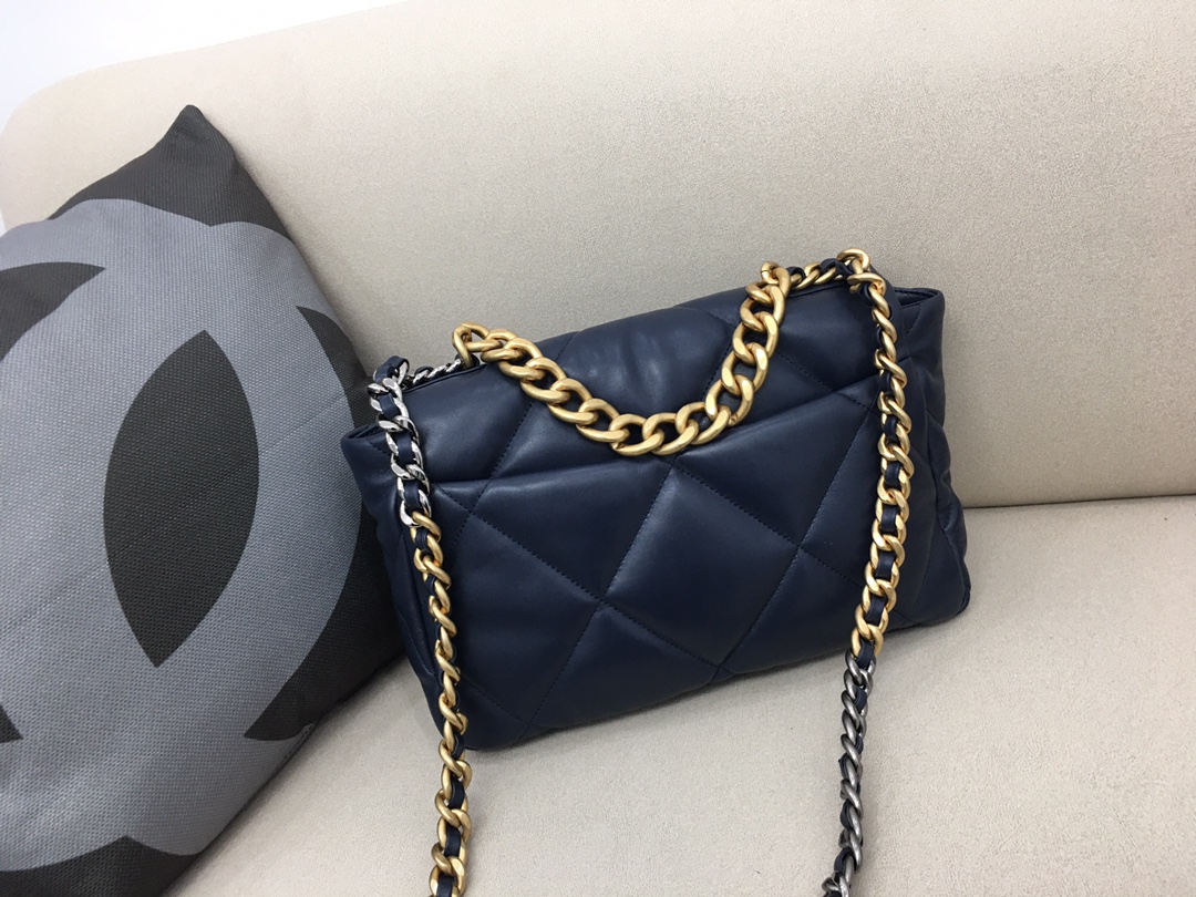 Lambskin 19 Large Handbag Flap Bag AS1161 Dark Blue